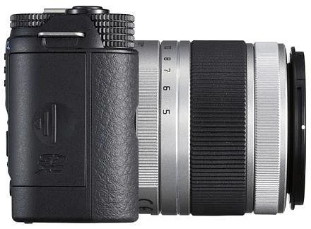 Pentax Q10 schwarz mit Objektiv Q 02 Standard Zoom 5-15mm 2.8-4.5 AL