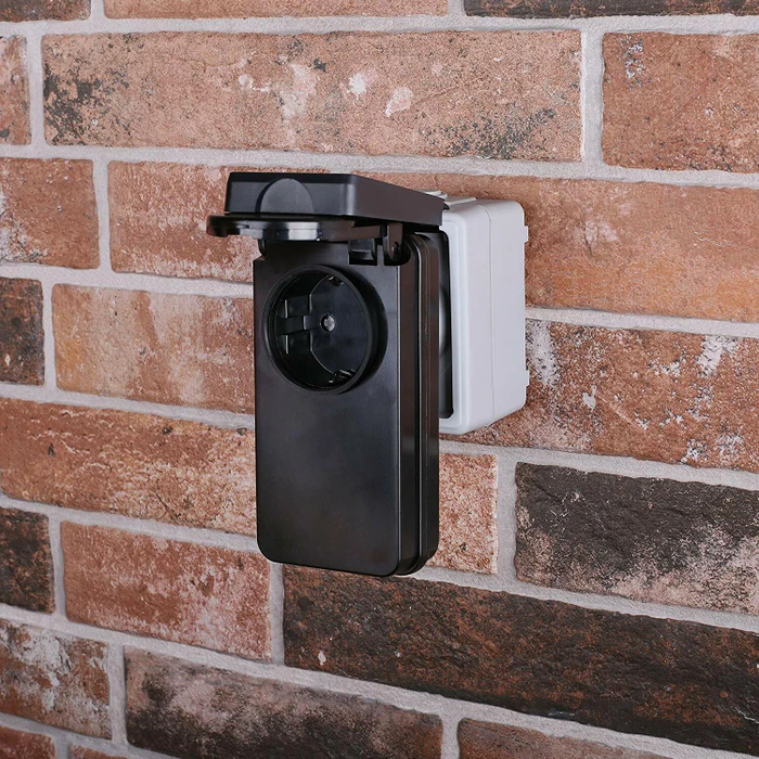 Smartwares SmarthomeBasic SH4-99650 IP44 schwarz, Outdoor-Funksteckdose, 2er Funksteckdosen-Set mit Fernbedienung