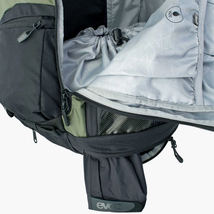 Evoc FR Tour E-Ride 30 dark olive/black