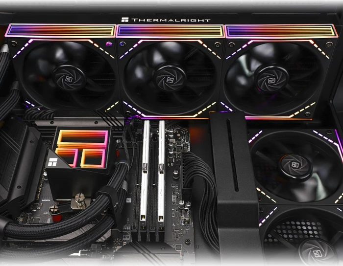 Thermalright Frozen Infinity 360 Black, schwarz