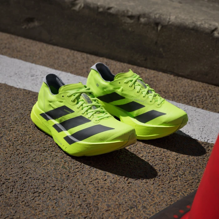 adidas Adizero Adios Pro 4 lucid lemon/core black/halo silver (Damen)