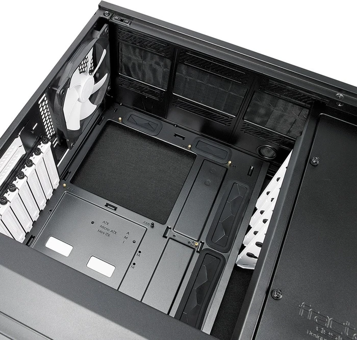 Fractal Design Define R6 Black, schallgedämmt