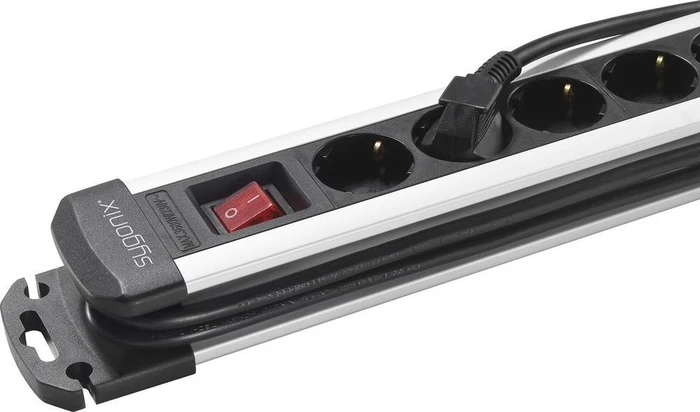 Sygonix Steckdosenleiste mit Schalter, 6-fach, mit 2x USB, 3m, schwarz/silber