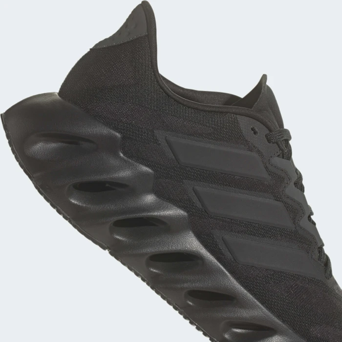 adidas Switch FWD core black/carbon (Damen)