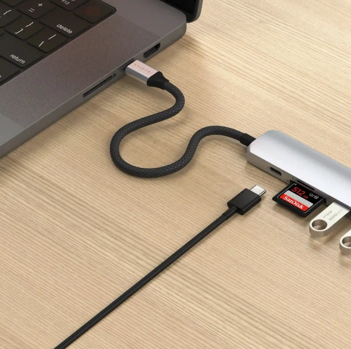 Satechi 6-in-1 Slim Multiport Adapter, silber, USB-C 3.1 [Stecker]