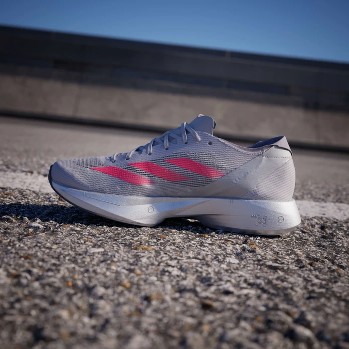 adidas Adizero Takumi Sen 10 dash grey/lucid red/grey two (Damen)