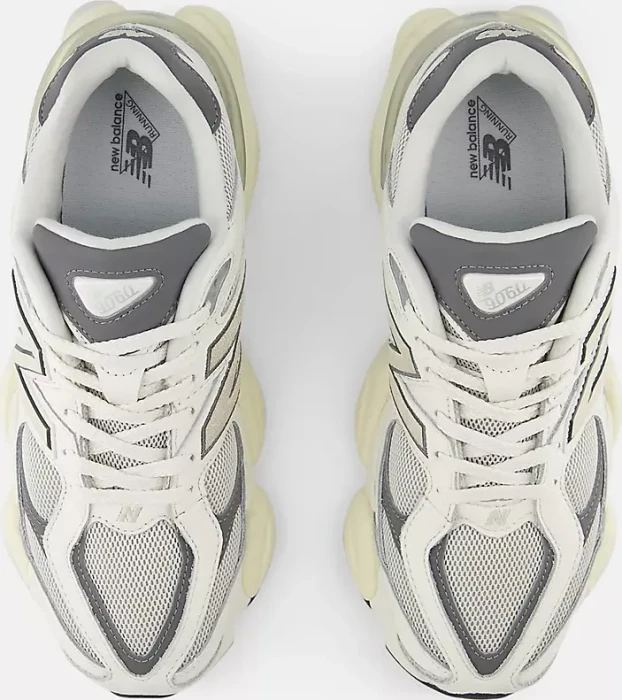 New Balance 9060 sea salt/castlerock