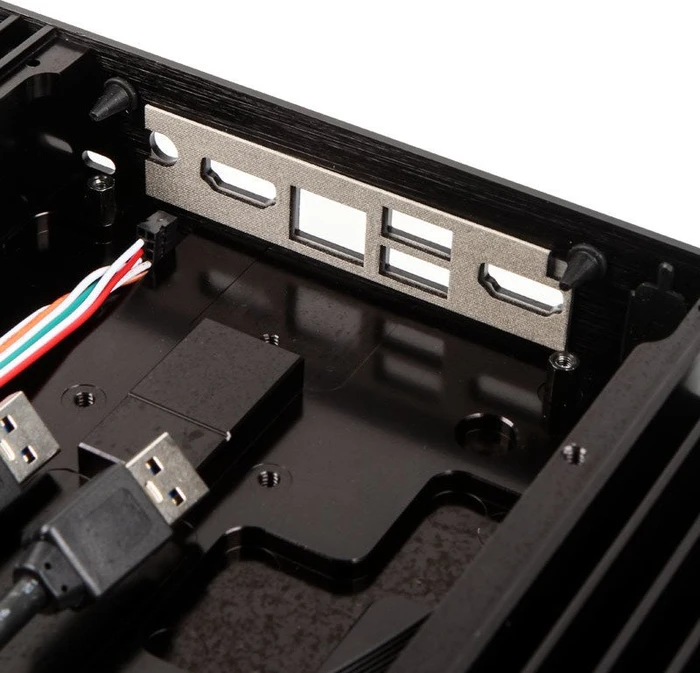 Akasa Plato X7D, OEM