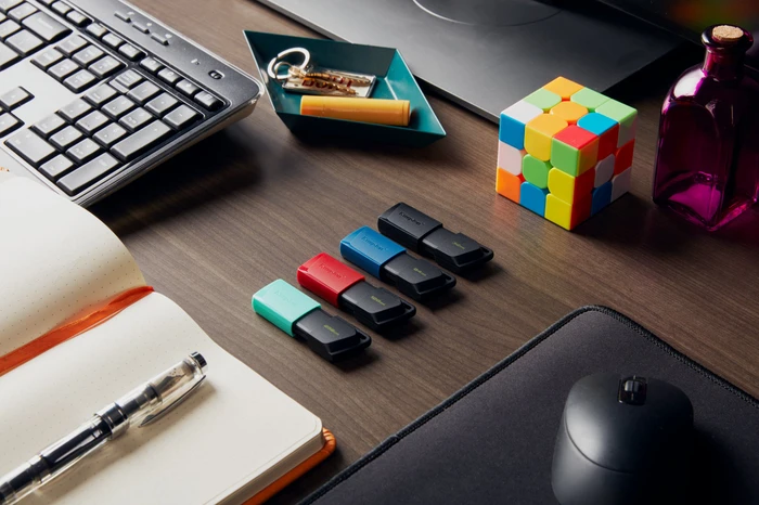 Kingston DataTraveler Exodia M 64GB, USB-A, USB 3.2 Gen 1×1