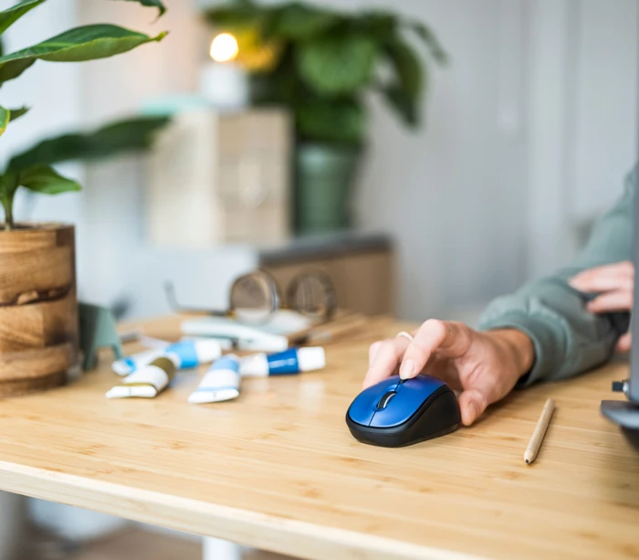 Trust Yvi+ Silent Wireless Mouse blau, ECO zertifiziert, USB