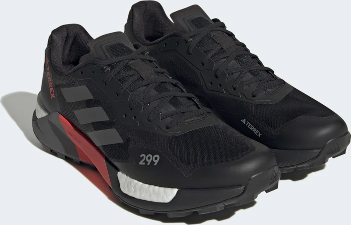 adidas Terrex Agravic Ultra core black/grey five/solar red (Herren)