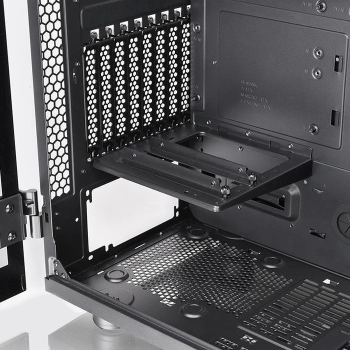 Thermaltake Level 20 GT ARGB, schwarz/silber, Glasfenster