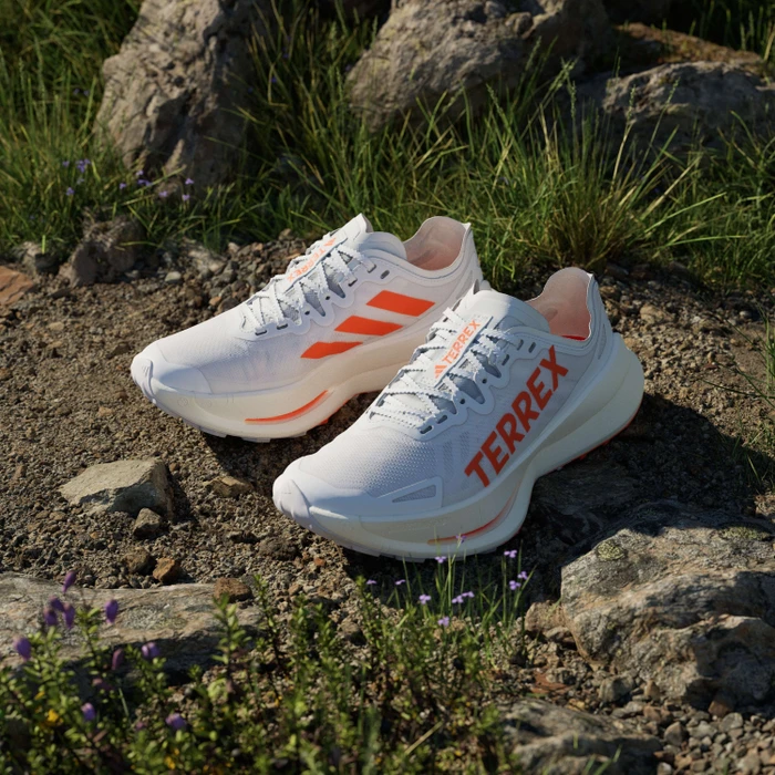 adidas Terrex Agravic Speed cloud white/impact orange/dash grey (Damen)