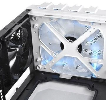 Thermaltake Overseer RX-I Snow Edition, Acrylfenster