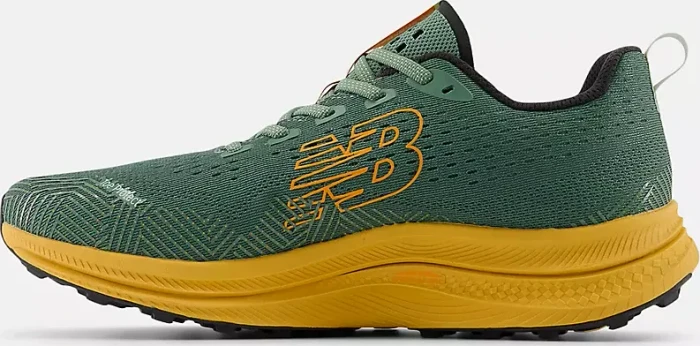 New Balance FuelCell SuperComp Trail dark juniper/dried apricot/calcium (Herren)