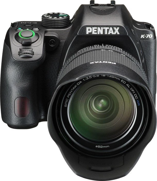 Pentax K-70 schwarz mit Objektiv smc DA 18-135mm 3.5-5.6 ED AL IF DC WR