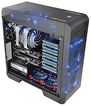 Thermaltake Core V71, Acrylfenster