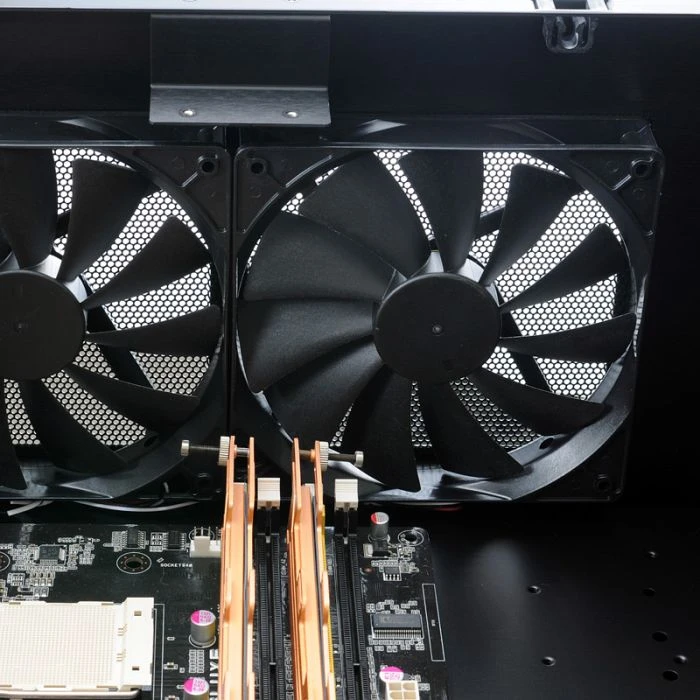 Lian Li PC-V750B schwarz