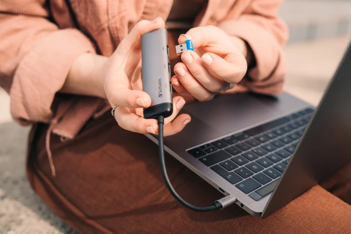 Verbatim USB-Hub, 4x USB-A 3.0, USB-C 3.0 [Stecker]