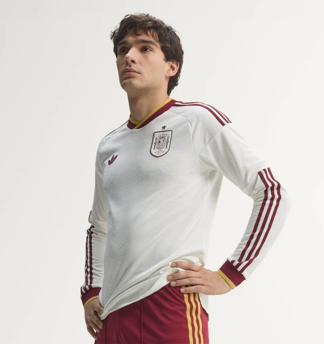 adidas FIFA WM 2026 Spanien Authentic Auswärtstrikot langarm off white (Junior)