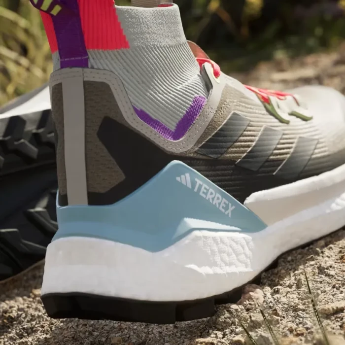 adidas Terrex Free Hiker 2.0 trace cargo/carbon/active purple (Damen)