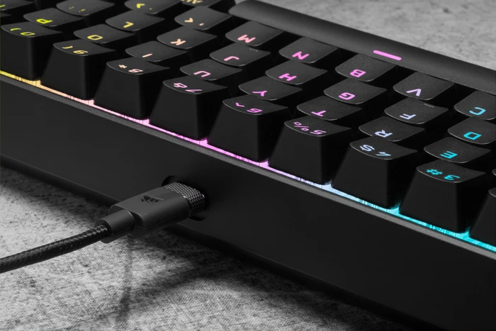 Corsair Gaming K65 RGB Mini, 60%, schwarz, MX SPEED RGB Silver, USB, DE