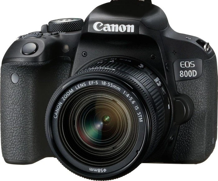 Canon EOS 800D mit Objektiv EF-S 18-55mm 4.0-5.6
