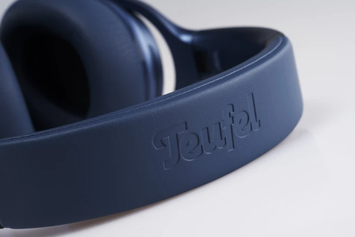 Teufel Real Blue steel blue