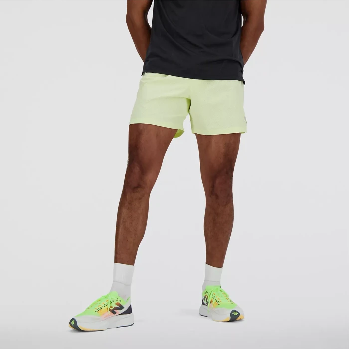 New Balance RC 5" Laufhose kurz limelight (Herren)