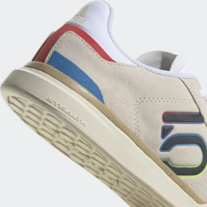 Five Ten Sleuth DLX cloud white/core black/wonder white (Damen)