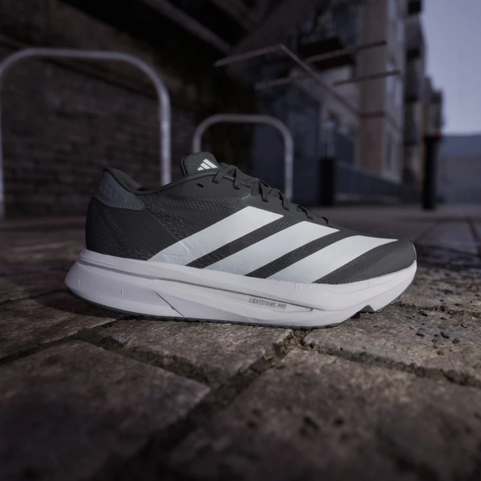 adidas Adizero SL2 core black/cloud white/grey five (Damen)