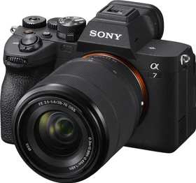 Sony Alpha 7 IV mit Objektiv FE 28-70mm 3.5-5.6 OSS