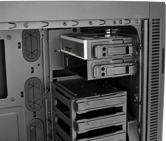 Thermaltake Suppressor F51 Power Cover Edition, Acrylfenster, schallgedämmt