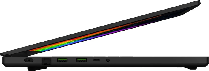 Razer Blade Pro 17 (2019) - FHD/144Hz, Core i7-9750H, 16GB RAM, 512GB SSD, GeForce RTX 2060, DE
