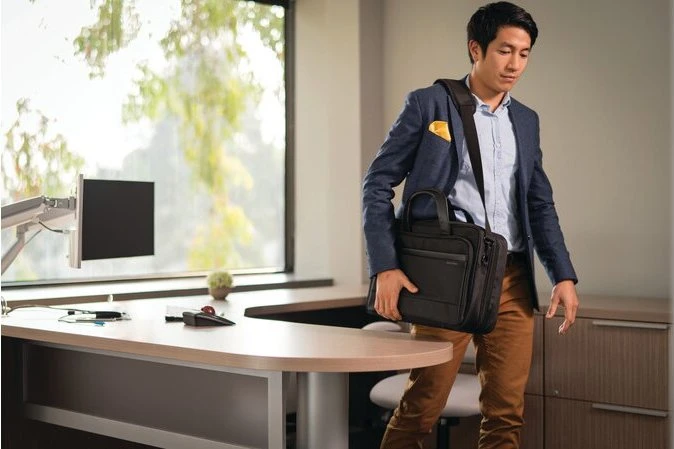 Kensington Contour 2.0 Business 15.6" Laptop Tasche schwarz