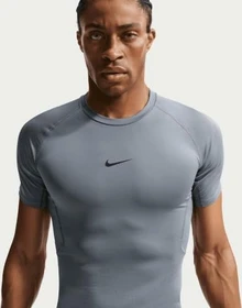 Nike Pro Funktionsshirt kurzarm smoke grey/black (Herren)