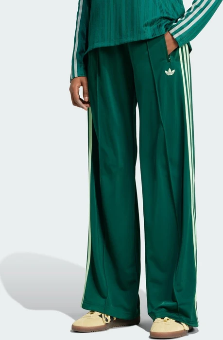 adidas Classic Firebird Loose Trainingshose lang collegiate green/semi green spark (Damen)