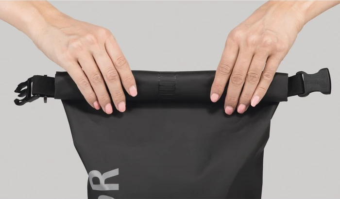Hama Outdoor 10L Kameratasche schwarz