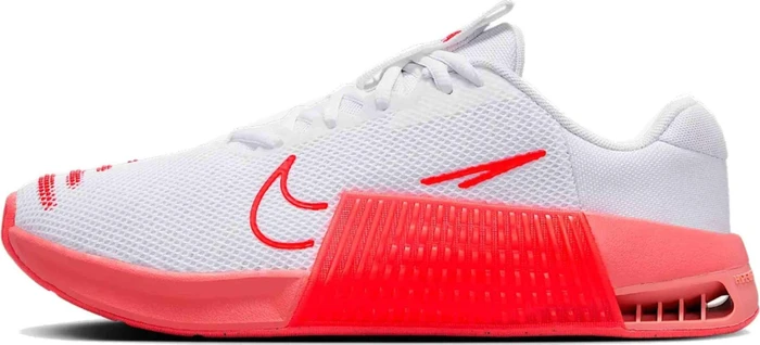 Nike Metcon 9 white/magic ember/summit white/bright crimson (Damen)