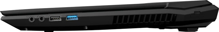 Schenker XMG A517-M18zdf, Core i7-8750H, 8GB RAM, 1TB HDD, GeForce GTX 1060, DE
