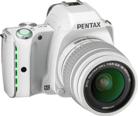 Pentax K-S1 weiß mit Objektiv smc DA L 18-55mm 3.5-5.6 AL und smc DA L 50-200mm 4.0-5.6 ED