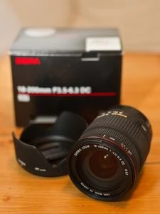 Sigma AF 18-200mm 3.5-6.3 DC Asp IF für Sony A