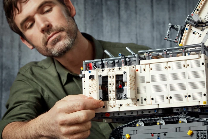LEGO Technic - Liebherr Bagger R 9800