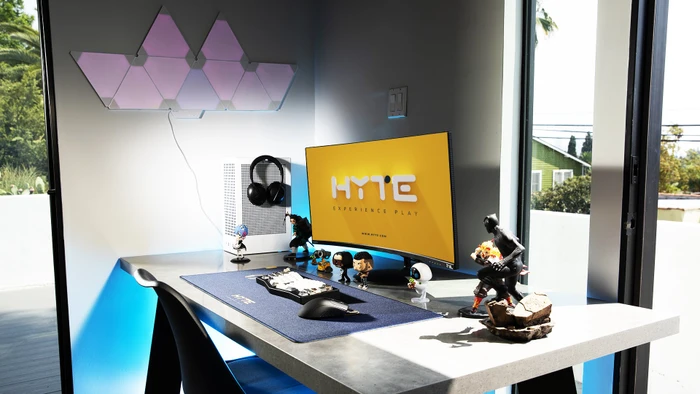 Hyte Revolt 3, weiß, Mini-ITX