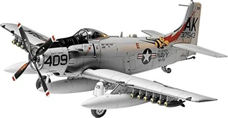 Tamiya Douglas Skyraider AD-6