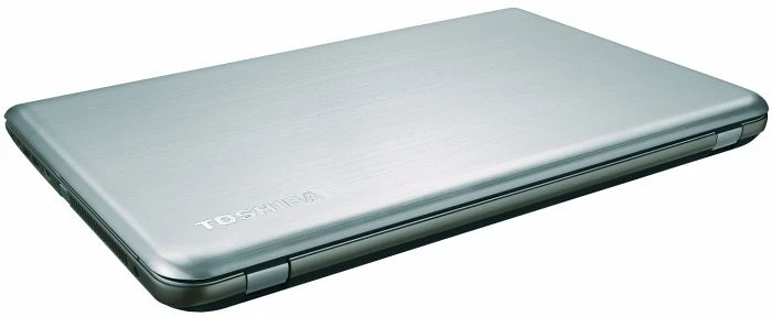 Toshiba Satellite P70-A-126, silber, Core i7-4700MQ, 32GB RAM, 256GB SSD, 3TB HDD, GeForce GT 745M, DE