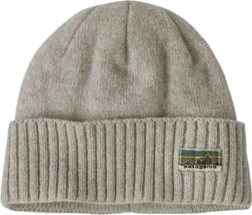 Patagonia Brodeo Beanie og legacy label/crisp grey