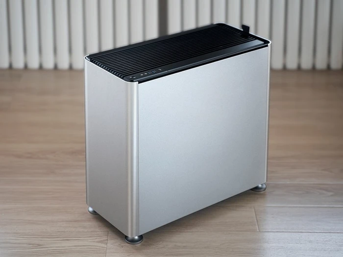 Jonsbo Jonsplus i400, silber