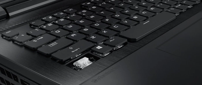 MSI GT75VR 7RE-014 Titan, Core i7-7700HQ, 16GB RAM, 256GB SSD, 1TB HDD, GeForce GTX 1070, DE