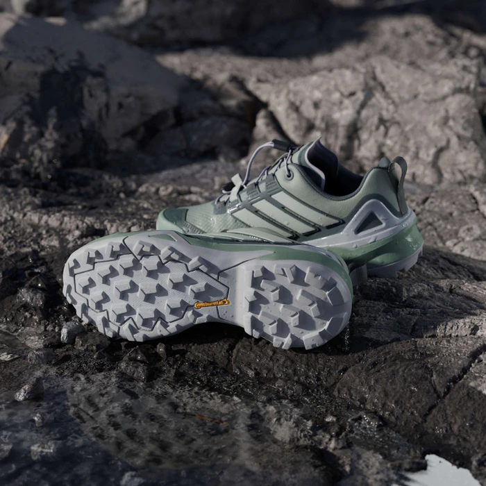 adidas Terrex Skychaser GTX silver green/linen green/legend ivy (Damen)